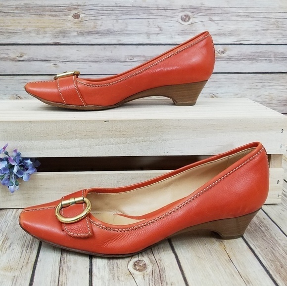 GIANVITO Rossi 37 Orange Buckle Kitten Heels - Picture 6 of 8